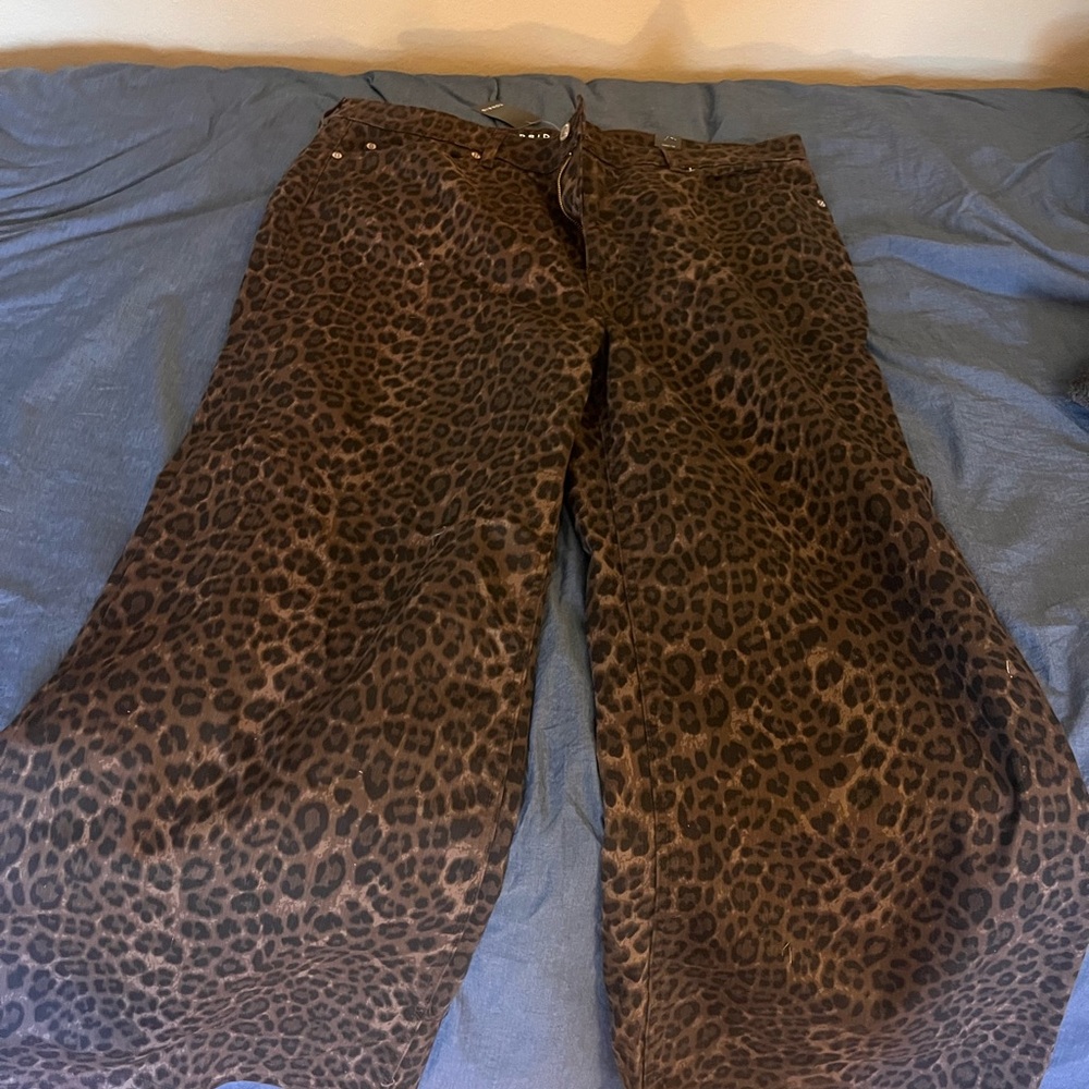 Torrid leopard wide leg pants jeans 20w